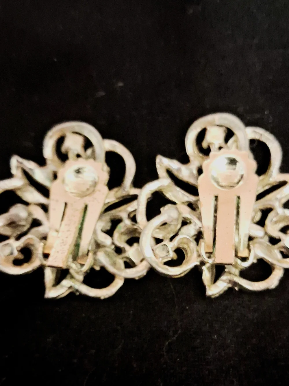 Vintage Gold Tone Floral Enamel Rhinestone Clip On Earrings